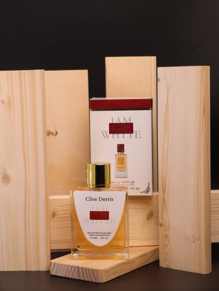عطر أنا الأبيض سعة 100 مل.